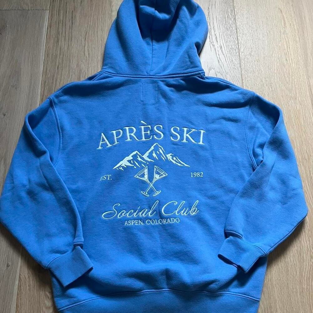Apres ski social club Denver Colorado Blue Zip Up Rocky Mountain chic